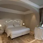 Hotel Neri & 5*